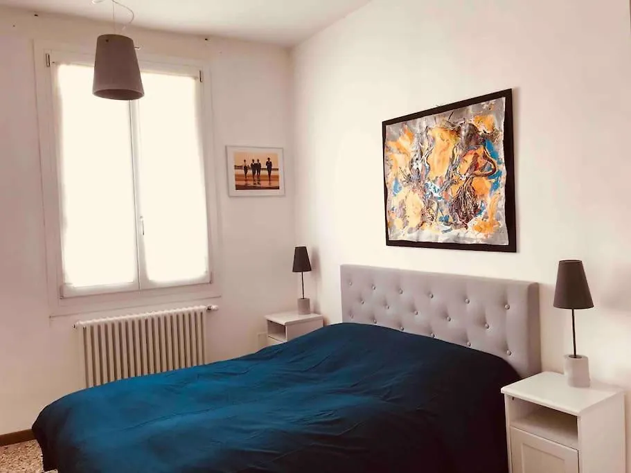 Bright Channel View Apartment Venice Italy